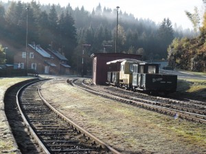Bahnhof Schönheide Süd (Wilzschaus) am Morgen des 24.10.2015